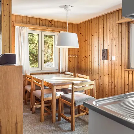 Lotus Ug Apartment *